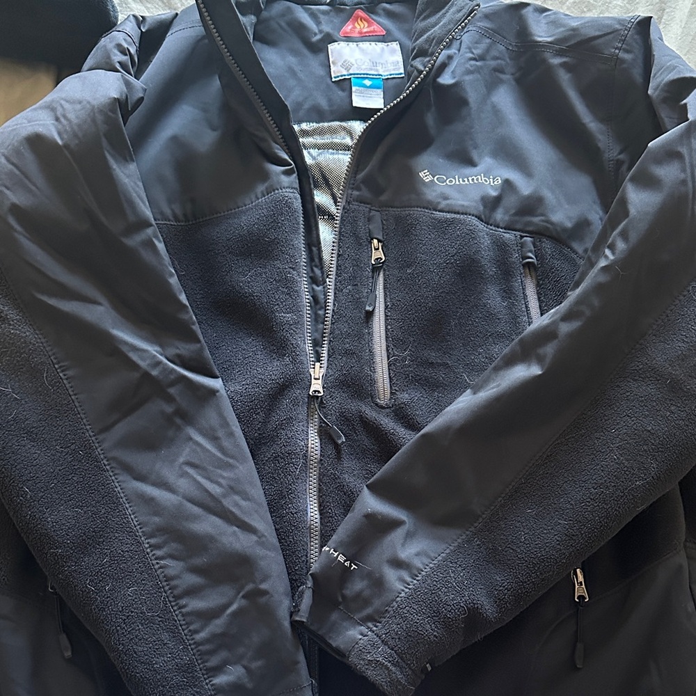 Columbia Men's Black Performance Jacket